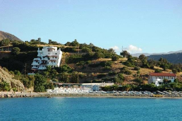 Sky Beach Hotel Agia Galini  Exterior photo