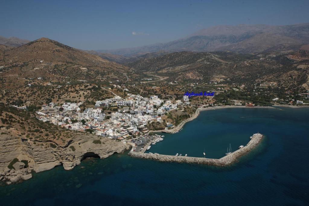 Sky Beach Hotel Agia Galini  Exterior photo